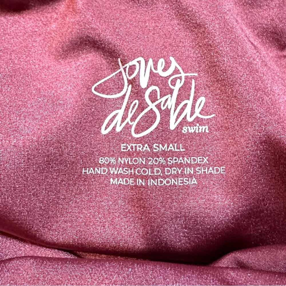 NWOT Jouse De Sable X REVOLVE Amber One Piece in metallic light plum. Size XS 🌴 - Picture 4 of 9